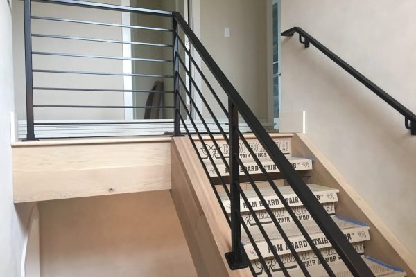 imgi_214_104_Standardrailinghorizontalpickets